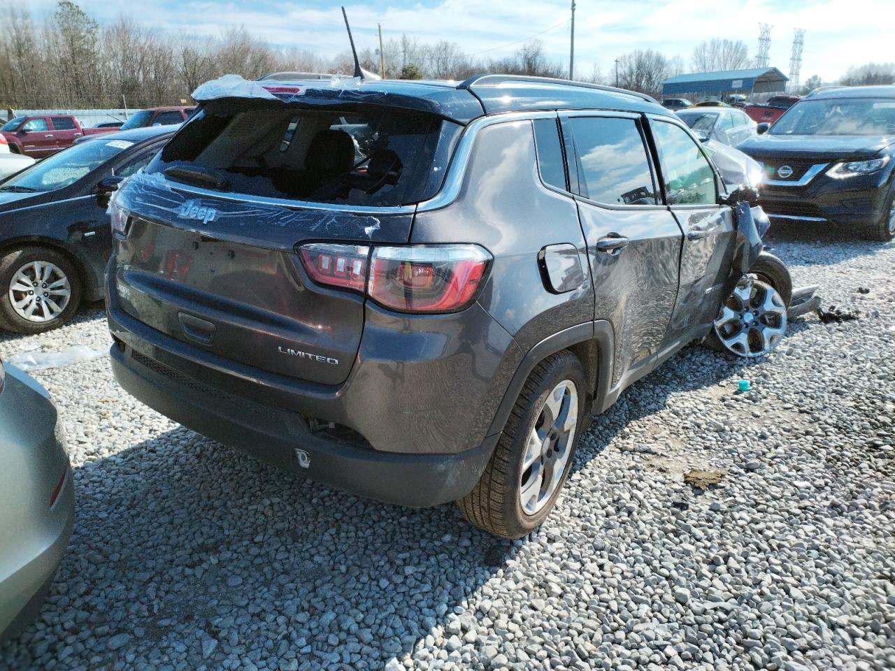 Photo 4 from auction – 2019 JEEP COMPASS LI with VIN 3C4NJCCB1KT749106