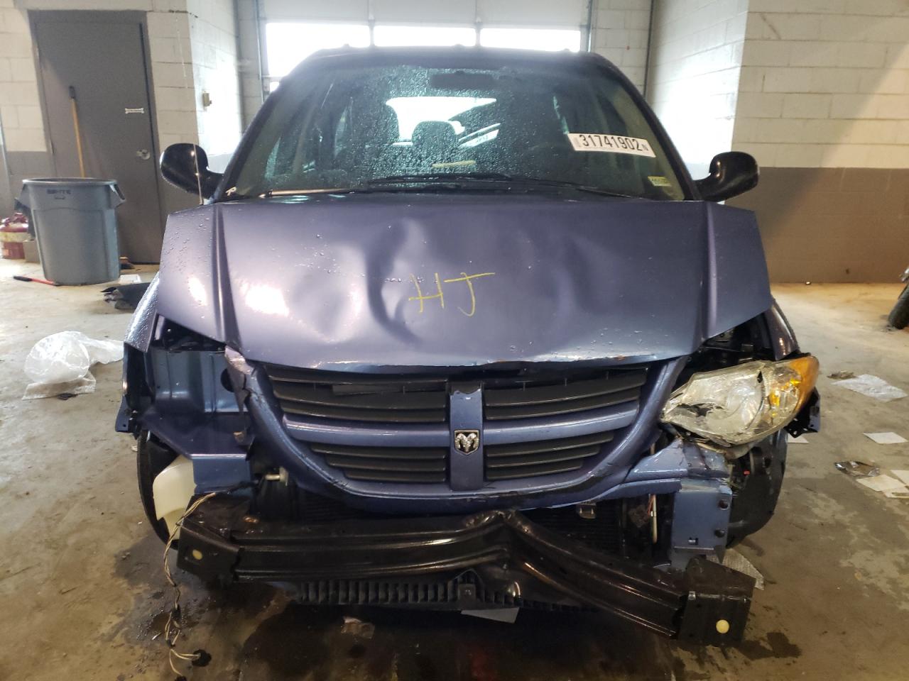 Photo 7 from auction – 2007 DODGE GRAND CARA with VIN 1D4GP24R17B195168