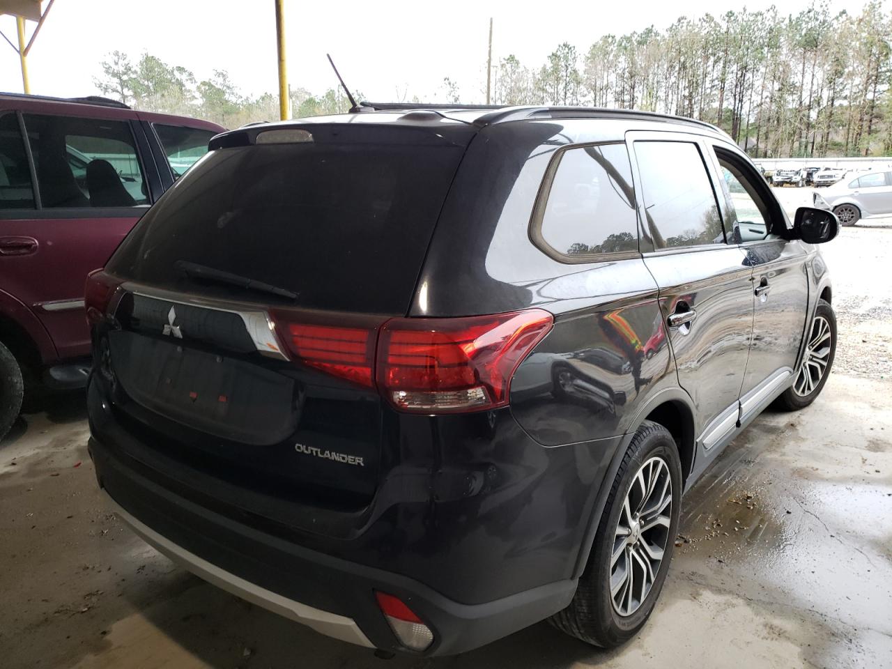 Photo 4 from auction – 2016 MITSUBISHI OUTLANDER with VIN JA4AD3A3XGZ008447