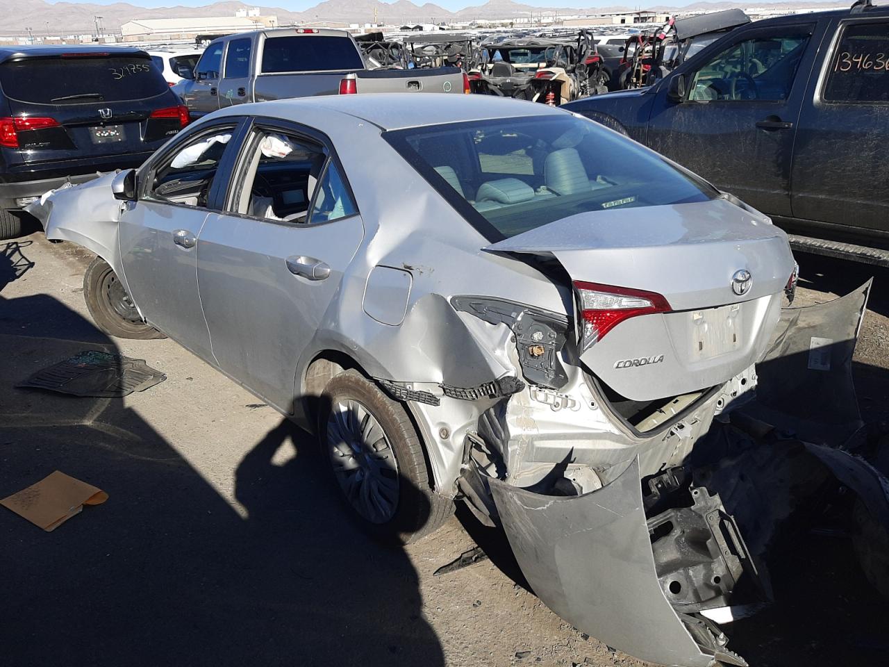 Photo 3 from auction – 2015 TOYOTA COROLLA L with VIN 5YFBURHE1FP318807