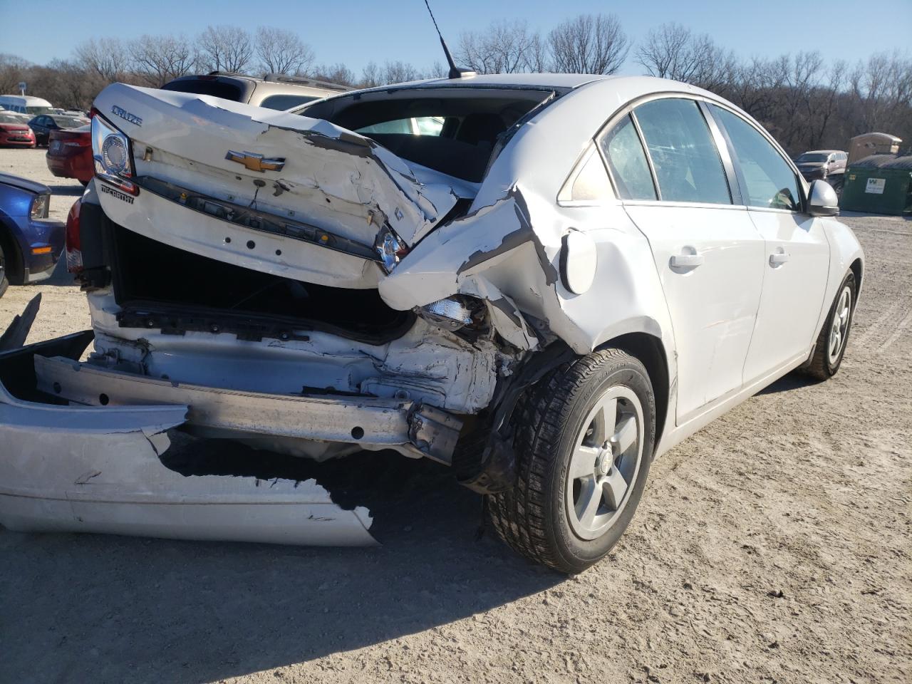 Photo 4 from auction – 2014 CHEVROLET CRUZE LT with VIN 1G1PC5SB2E7342154