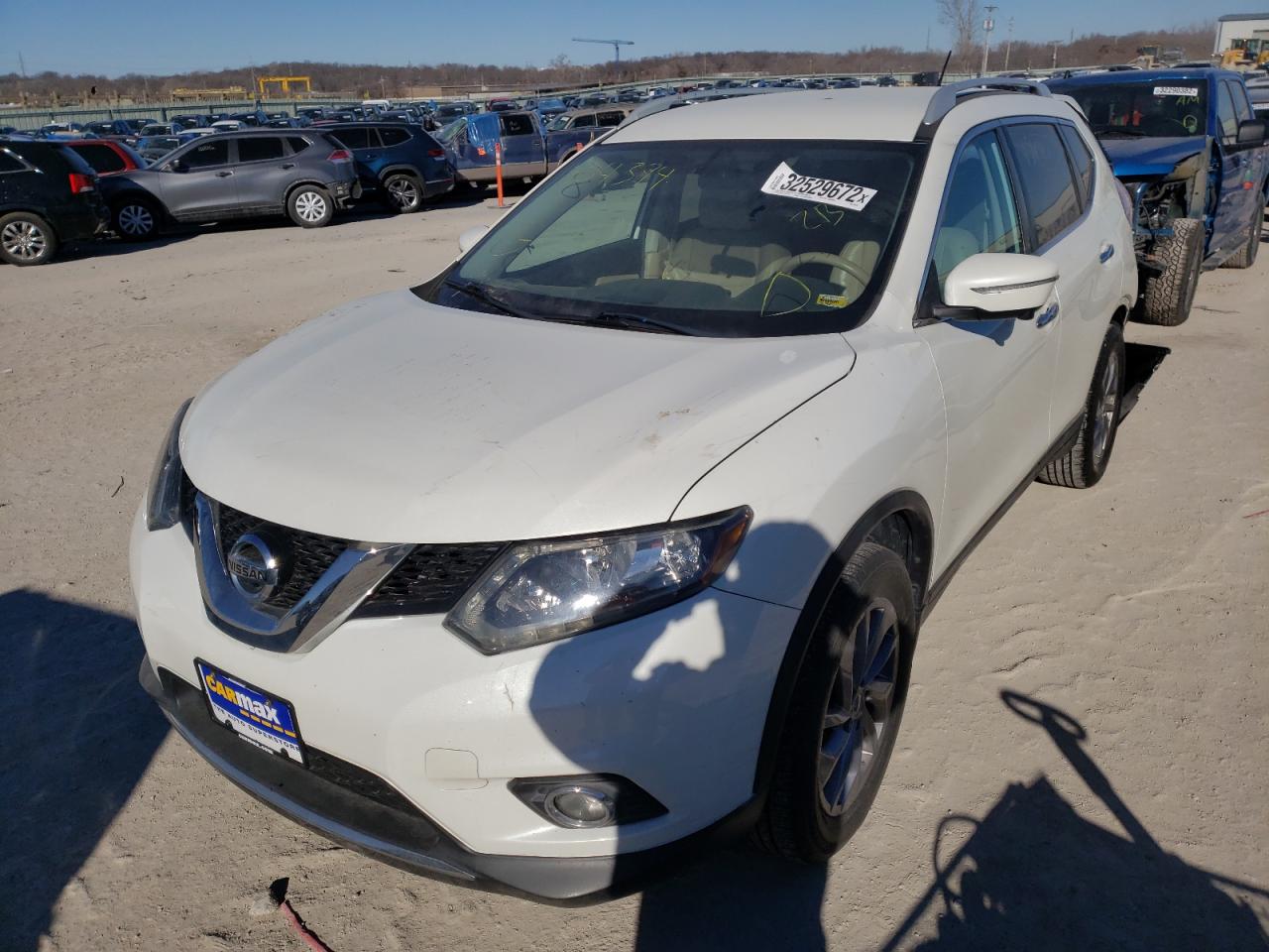 Photo 2 from auction – 2015 NISSAN ROGUE S with VIN 5N1AT2MT2FC804394