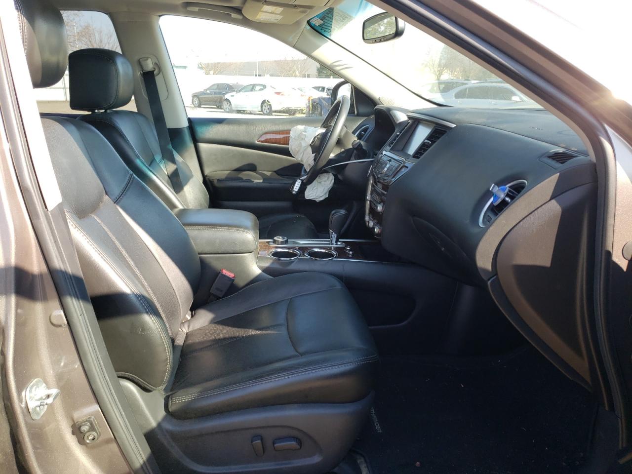Photo 5 from auction – 2014 NISSAN PATHFINDER with VIN 5N1AR2MM7EC672125