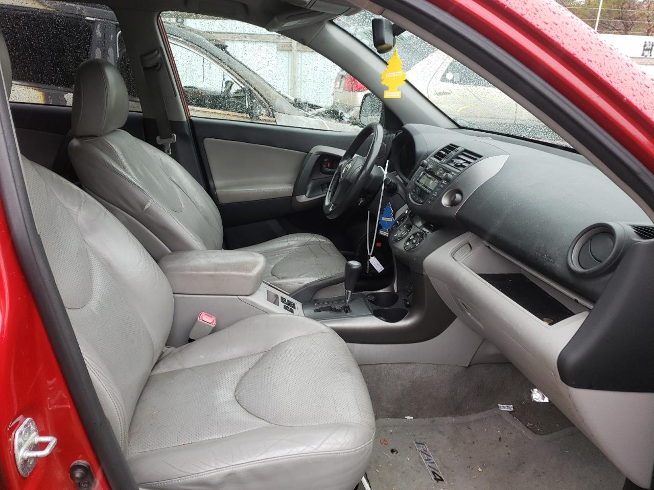 Photo 5 from auction – 2010 TOYOTA RAV4 LIMIT with VIN JTMDF4DV9AD027320