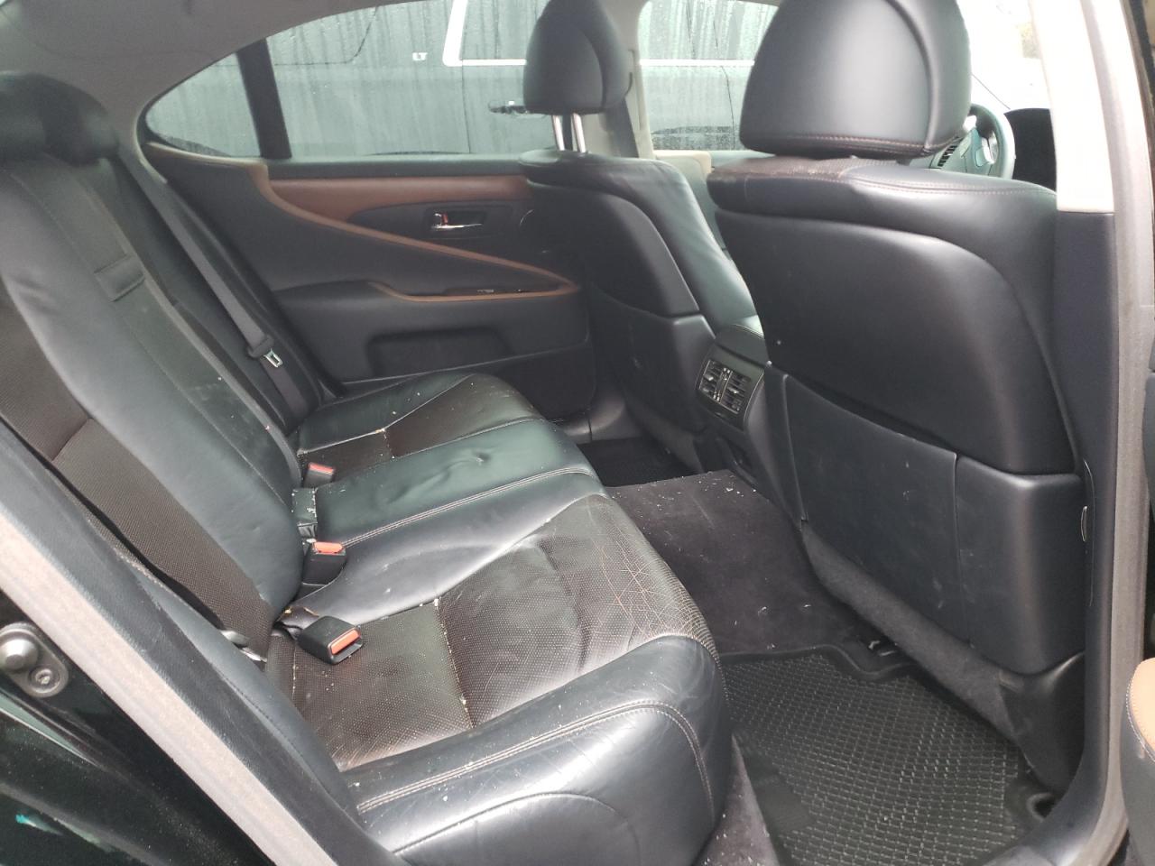 Photo 6 from auction – 2010 LEXUS LS 460 with VIN JTHBL5EF5A5094776
