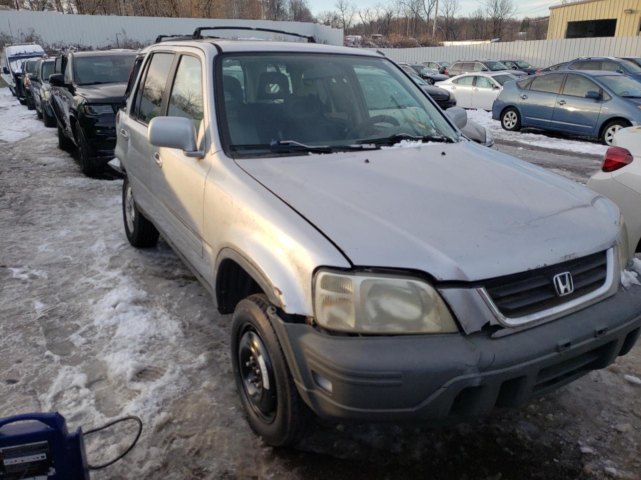 HONDA CR-V SE 2001 with VIN JHLRD18751C018466 - Photo from auction