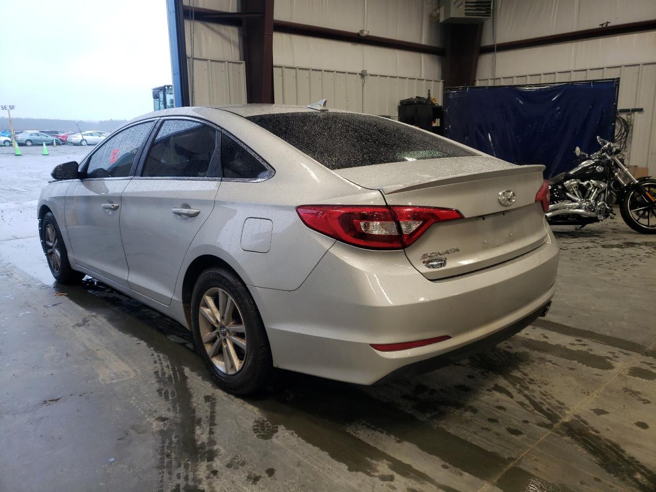 Photo 3 from auction – 2016 HYUNDAI SONATA SE with VIN 5NPE24AF1GH394731