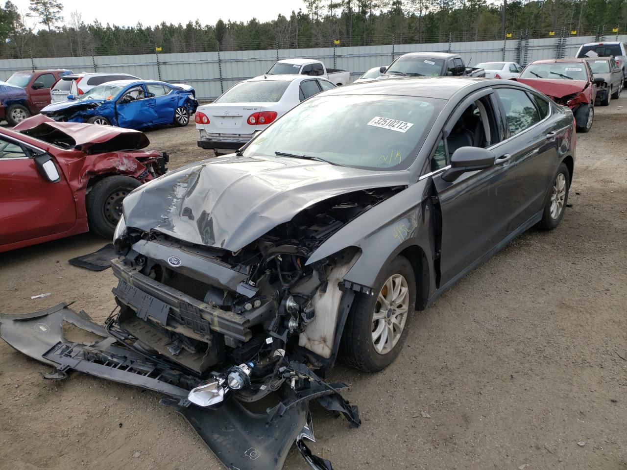 Photo 2 from auction – 2016 FORD FUSION S with VIN 3FA6P0G74GR169964