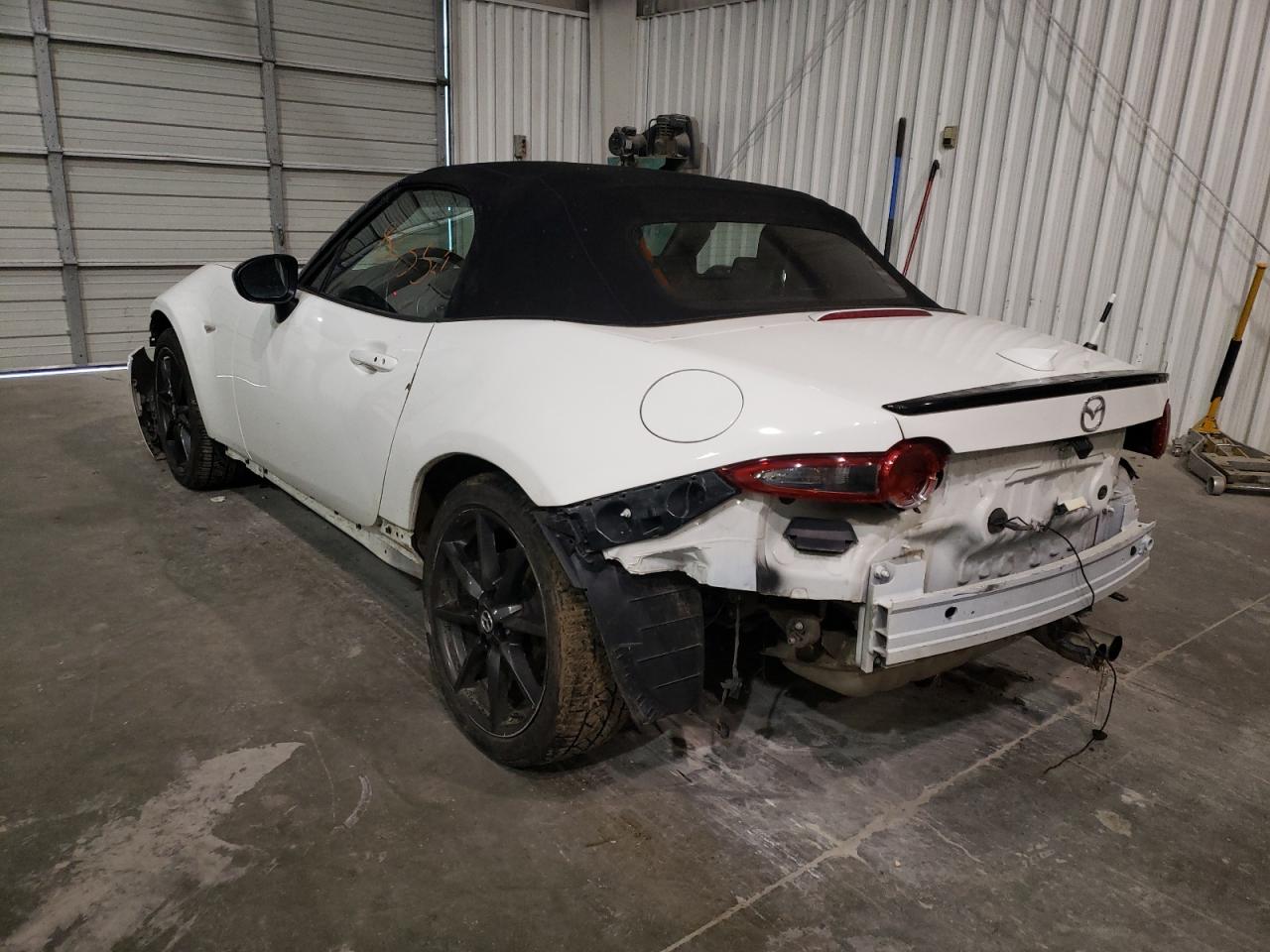 Photo 3 from auction – 2016 MAZDA MX-5 MIATA with VIN JM1NDAC72G0102645