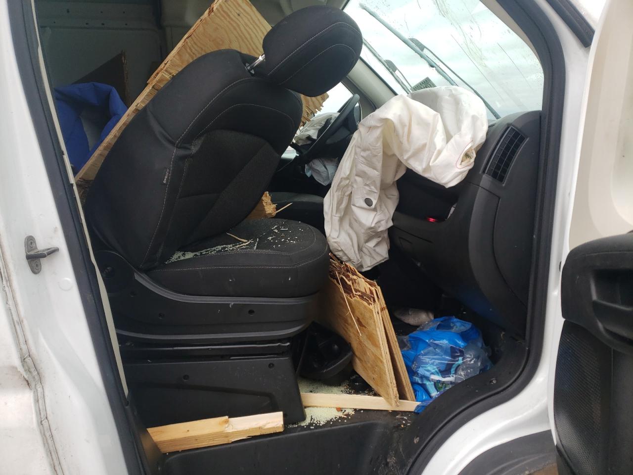Photo 5 from auction – 2017 RAM PROMASTER with VIN 3C6URVJG4HE520048