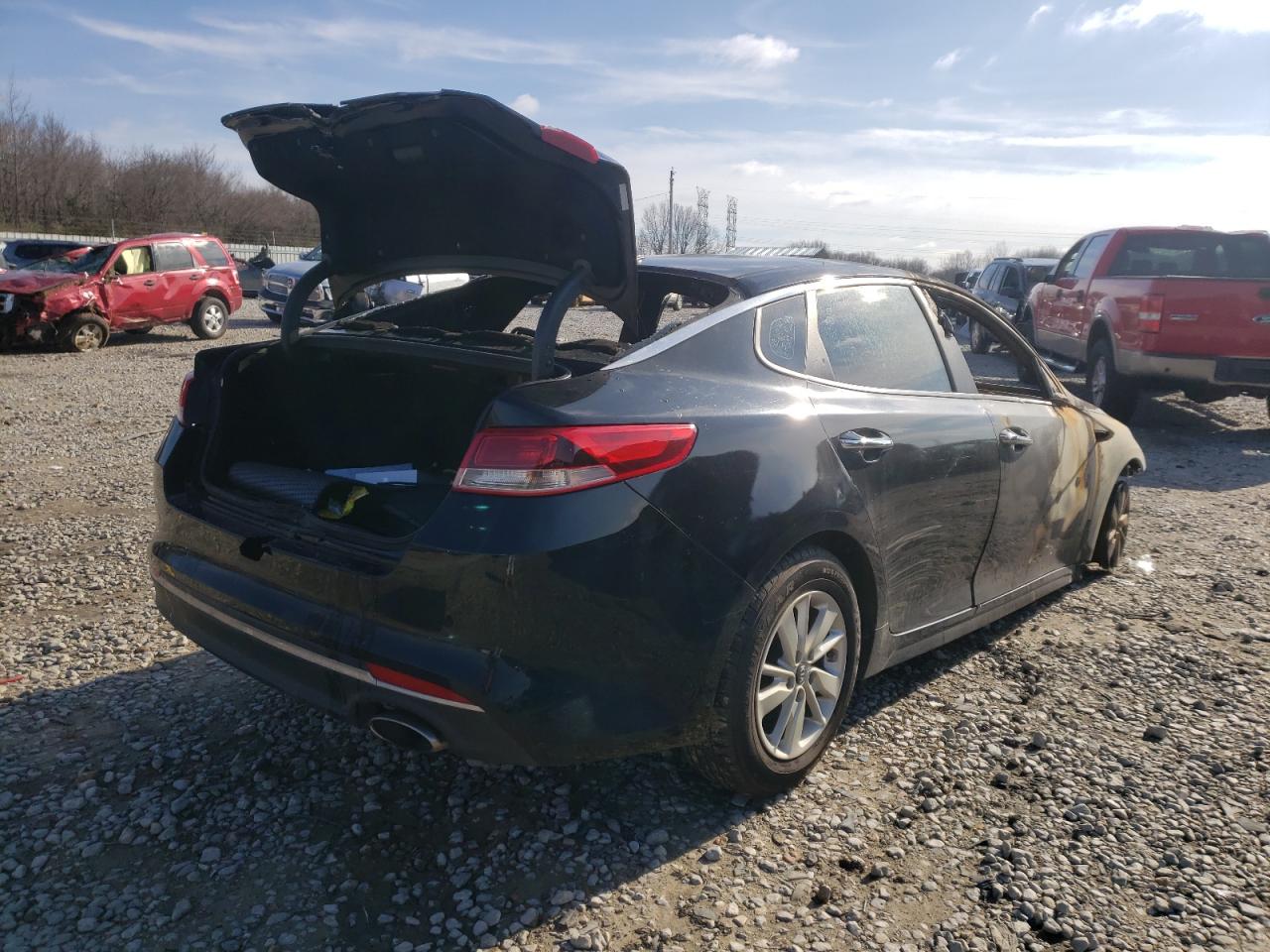 Photo 4 from auction – 2016 KIA OPTIMA LX with VIN 5XXGT4L30GG102717