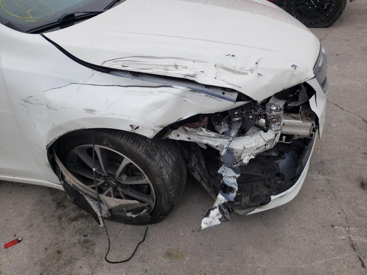 Photo 9 from auction – 2016 ACURA TLX with VIN 19UUB2F30GA008727