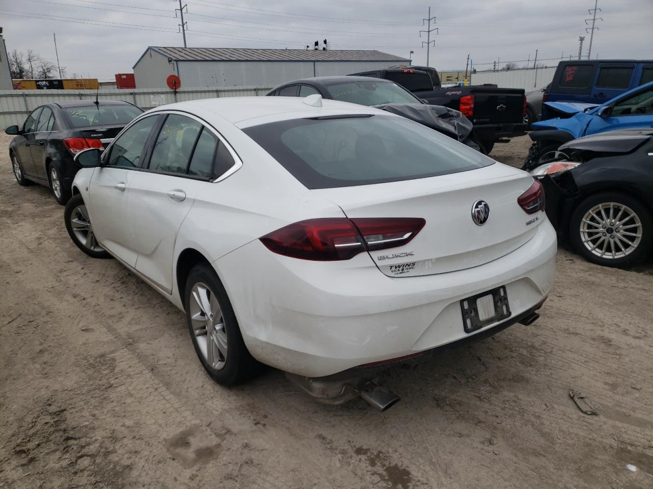 Photo 3 from auction – 2018 BUICK REGAL PREF with VIN W04GL6SX9J1046208