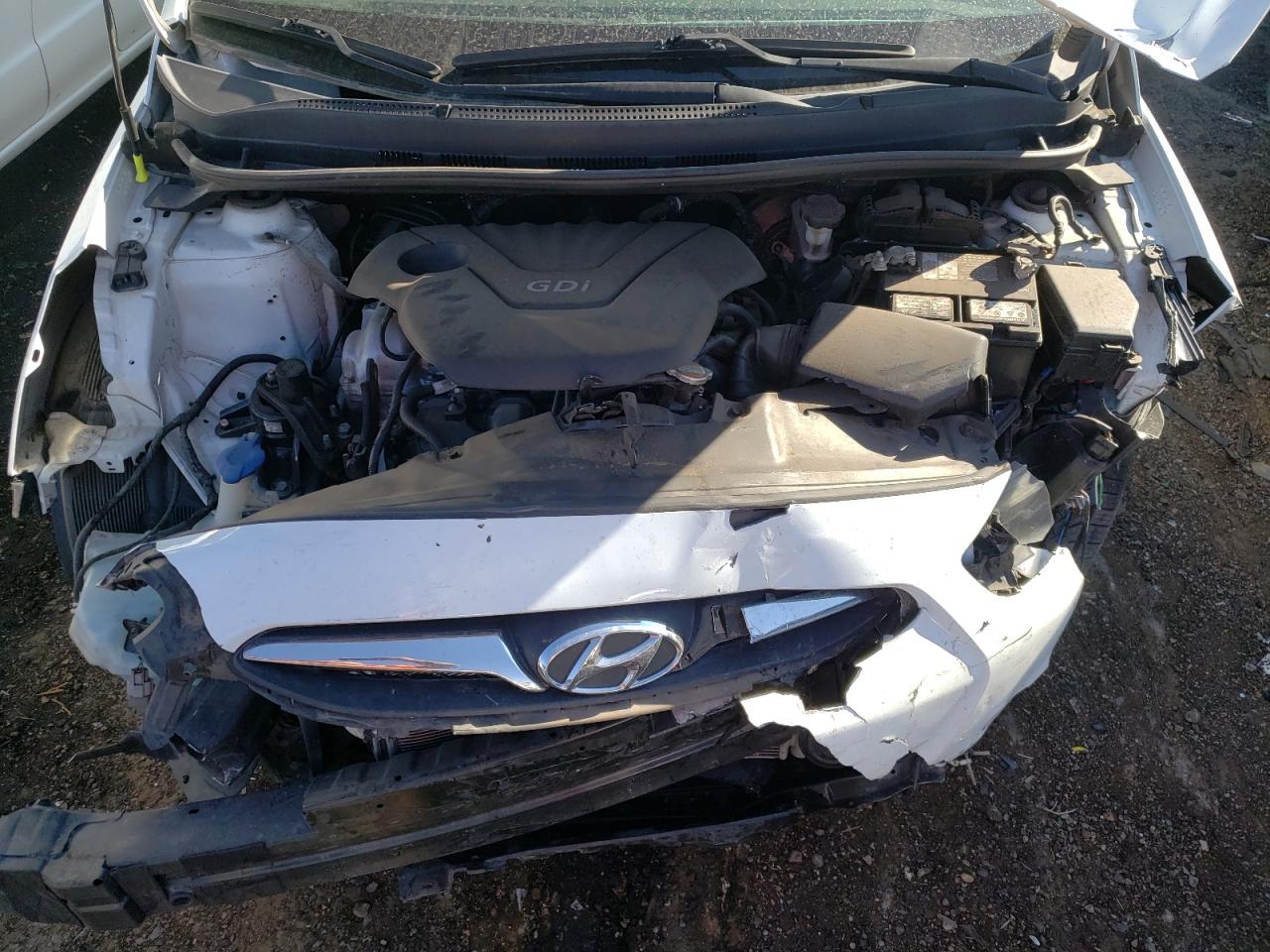 Photo 7 from auction – 2012 HYUNDAI ACCENT GLS with VIN KMHCU4AE6CU097748