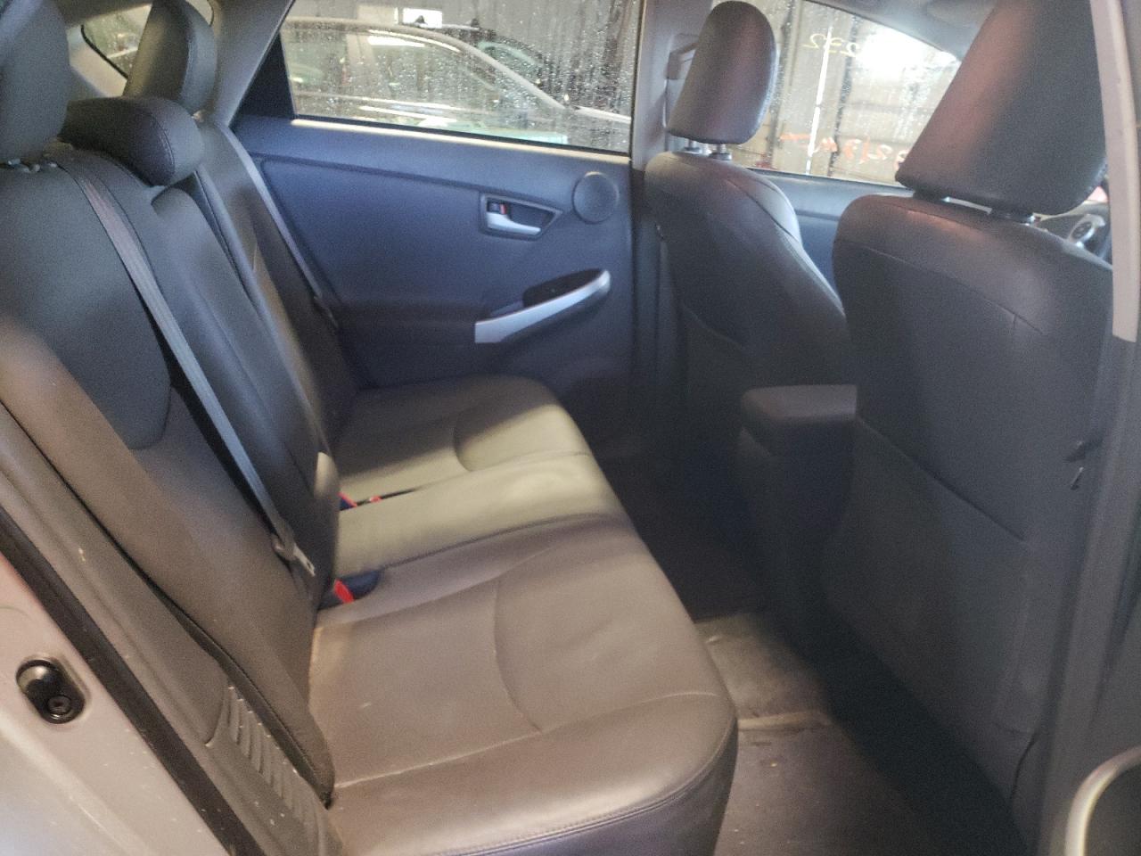 Photo 6 from auction – 2011 TOYOTA PRIUS with VIN JTDKN3DUXB0325203