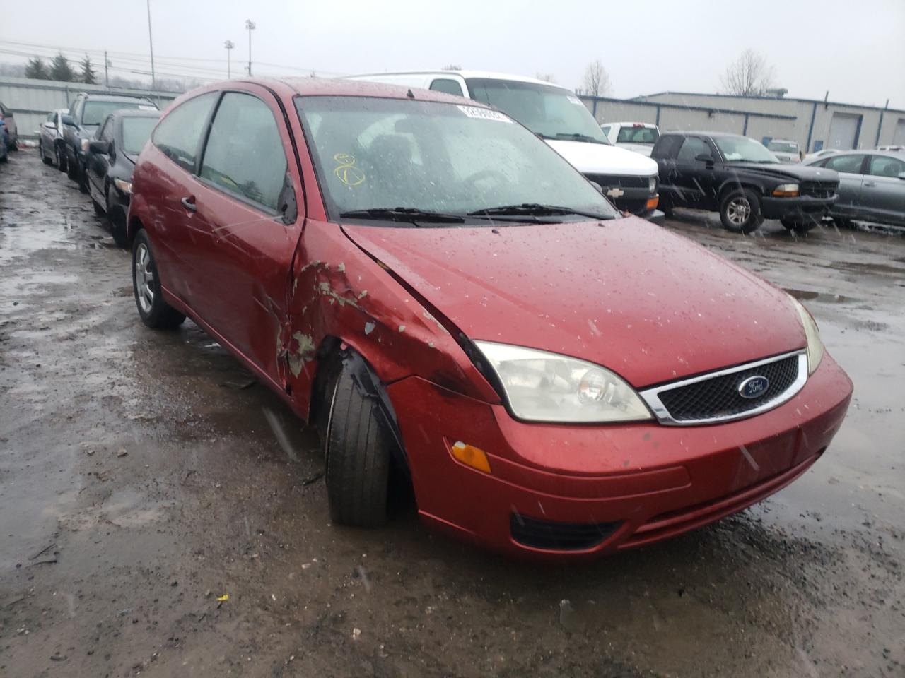 Photo 1 from auction – 2005 FORD FOCUS ZX3 with VIN 3FAFP31N15R129282