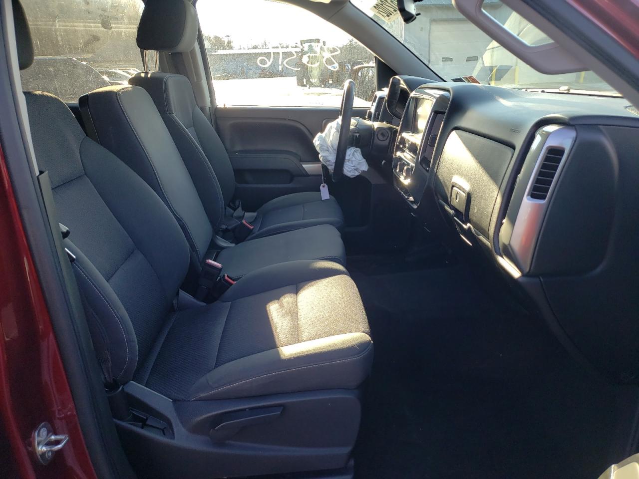 Photo 5 from auction – 2015 CHEVROLET SILVERADO with VIN 3GCUKREC0FG222545