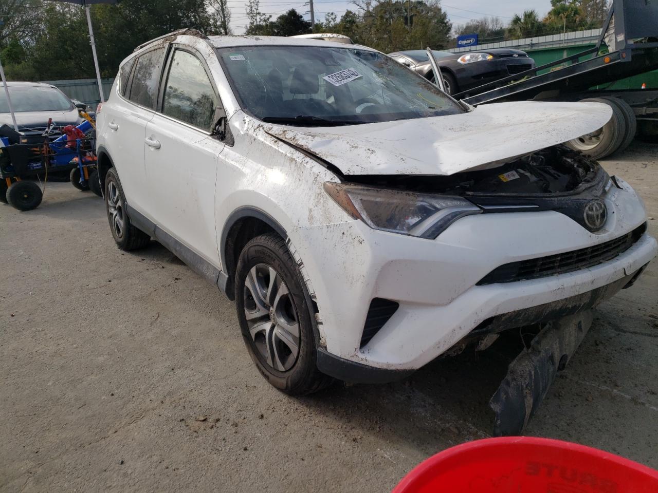 TOYOTA RAV4 LE 2017 with VIN JTMZFREV1HJ136481 - Photo from auction