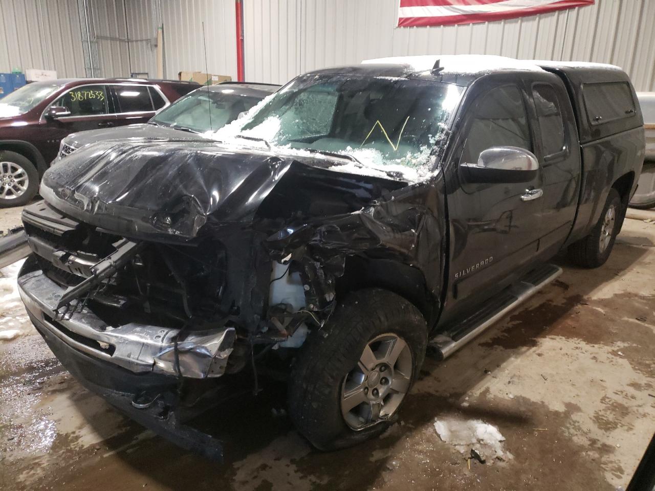Photo 2 from auction – 2011 CHEVROLET SILVERADO with VIN 1GCRKSE39BZ300988