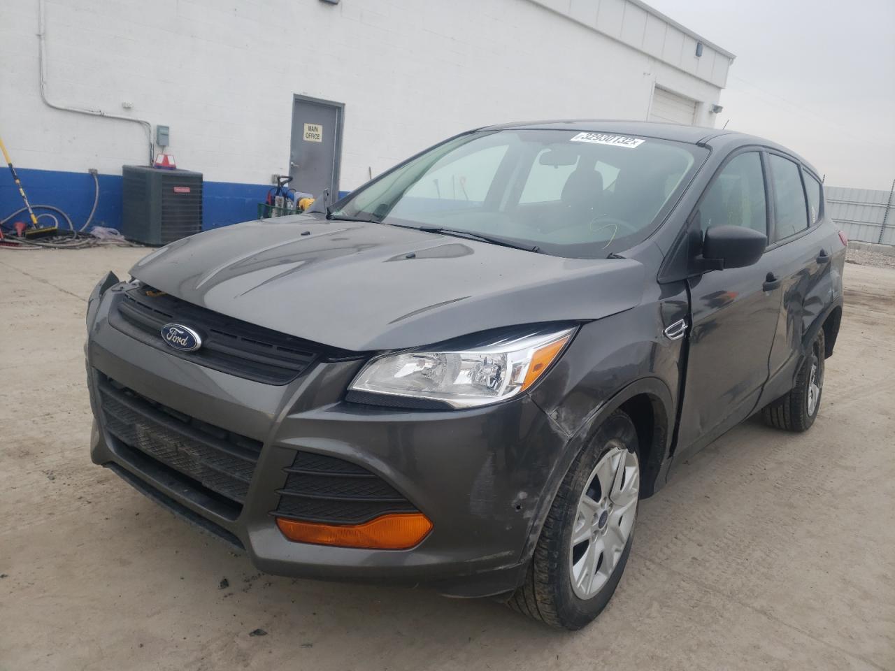Photo 2 from auction – 2016 FORD ESCAPE S with VIN 1FMCU0F7XGUA67242