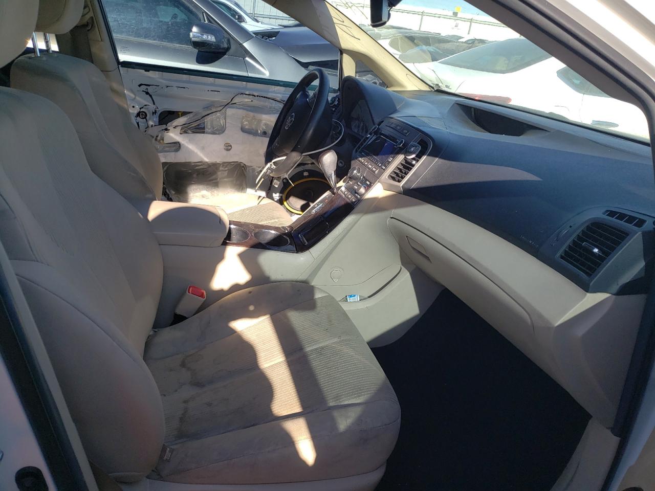 Photo 5 from auction – 2012 TOYOTA VENZA LE with VIN 4T3ZA3BB6CU061924