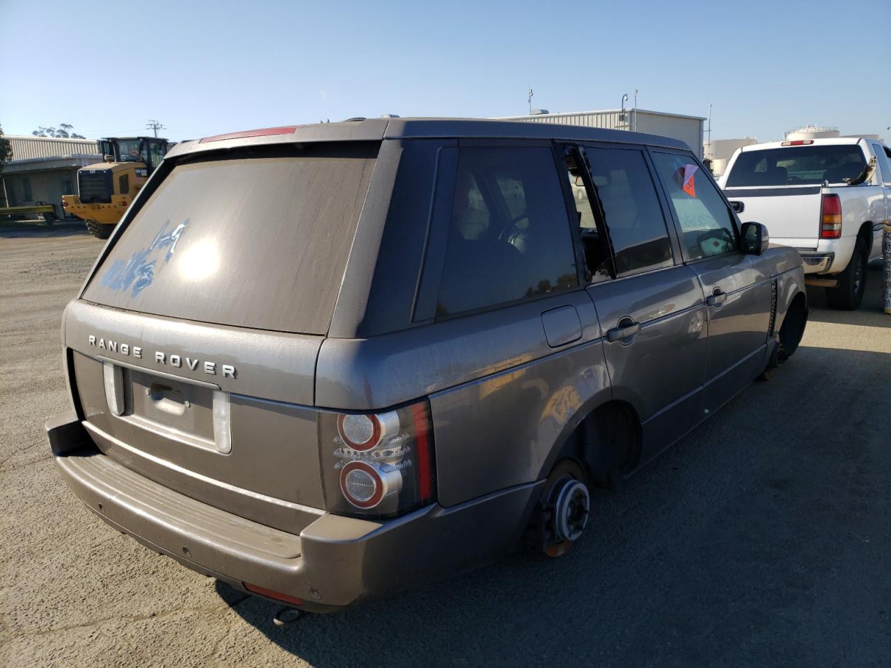 Photo 4 from auction – 2011 LAND ROVER RANGE ROVE with VIN SALMF1D4XBA344301