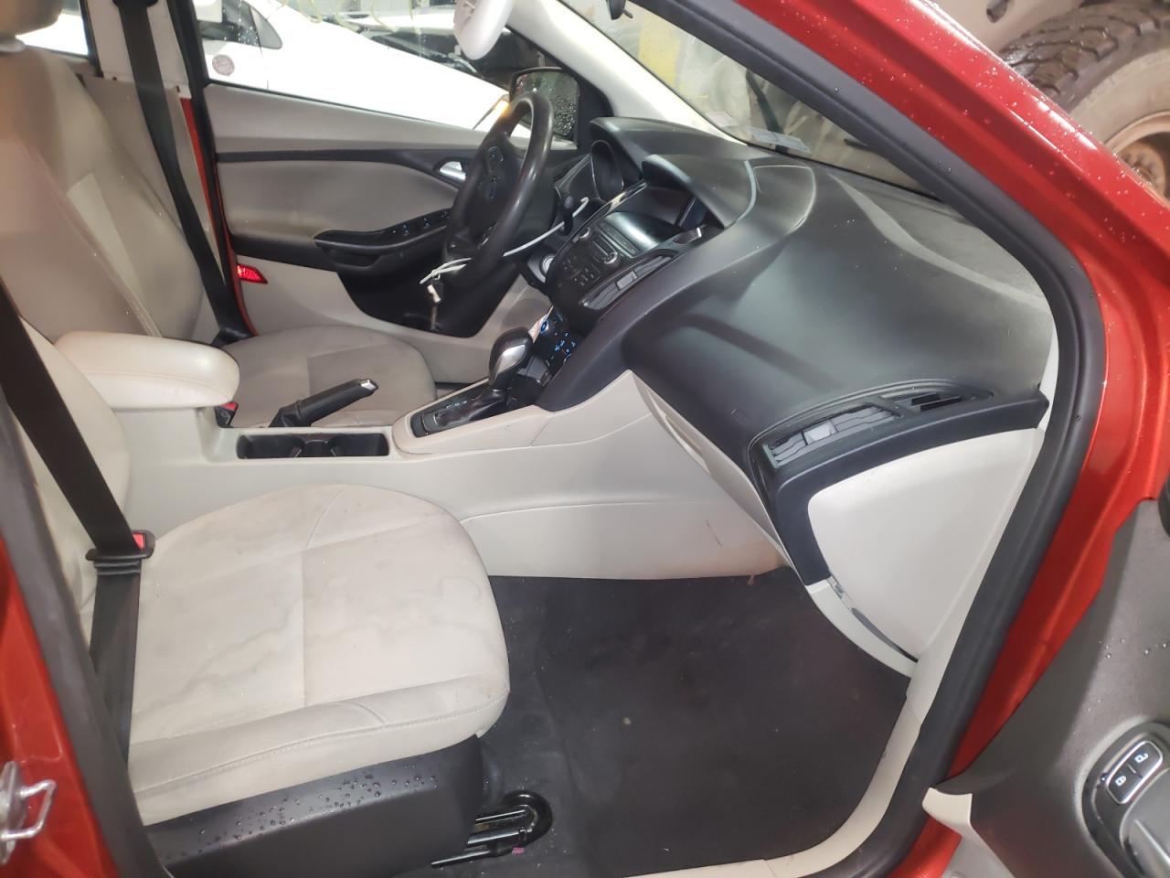 Photo 5 from auction – 2018 FORD FOCUS SE with VIN 1FADP3F24JL326820