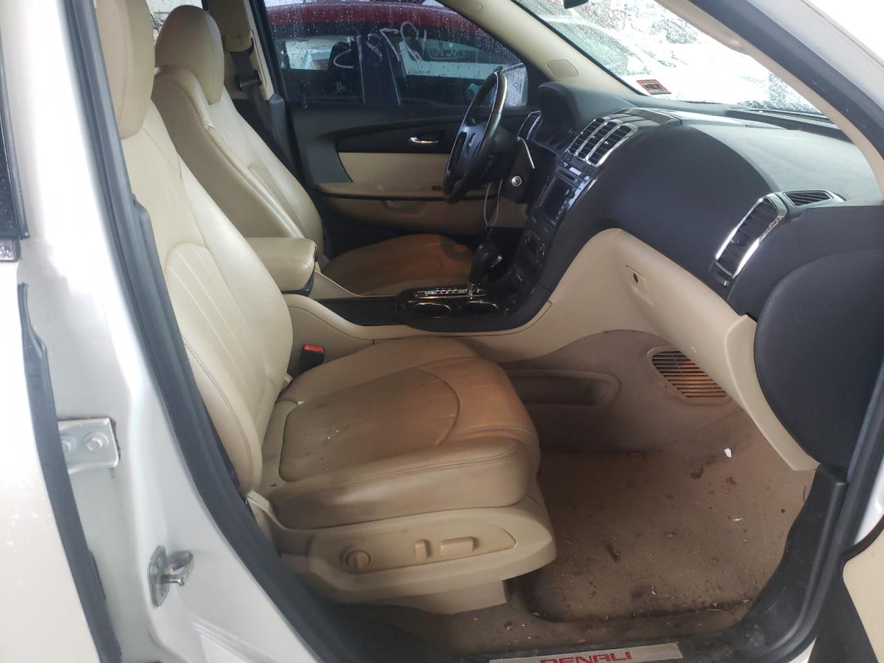 Photo 5 from auction – 2011 GMC ACADIA DEN with VIN 1GKKVTED9BJ379041