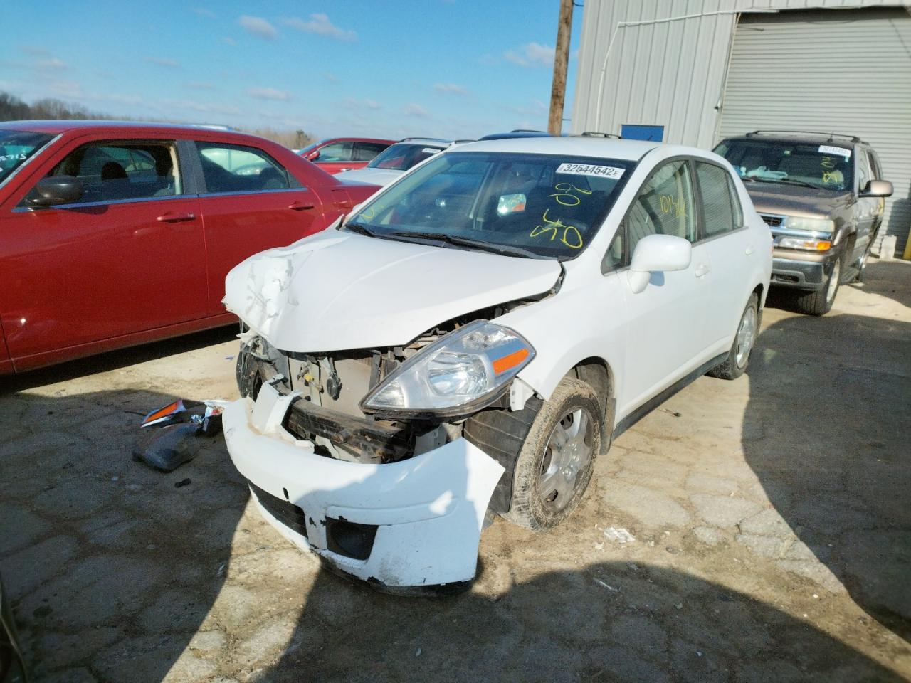 Photo 2 from auction – 2008 NISSAN VERSA S with VIN 3N1BC11E28L450525