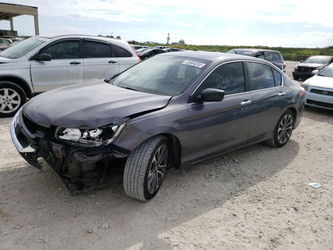 Photo 2 from auction – 2015 HONDA ACCORD SPO with VIN 1HGCR2F53FA267848