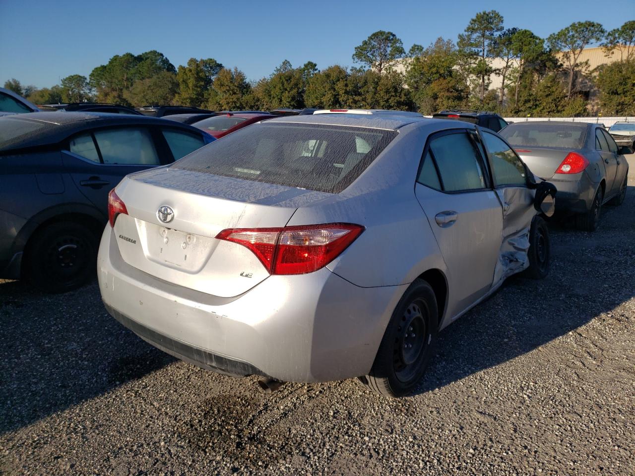 Photo 4 from auction – 2017 TOYOTA COROLLA L with VIN 2T1BURHE4HC929594