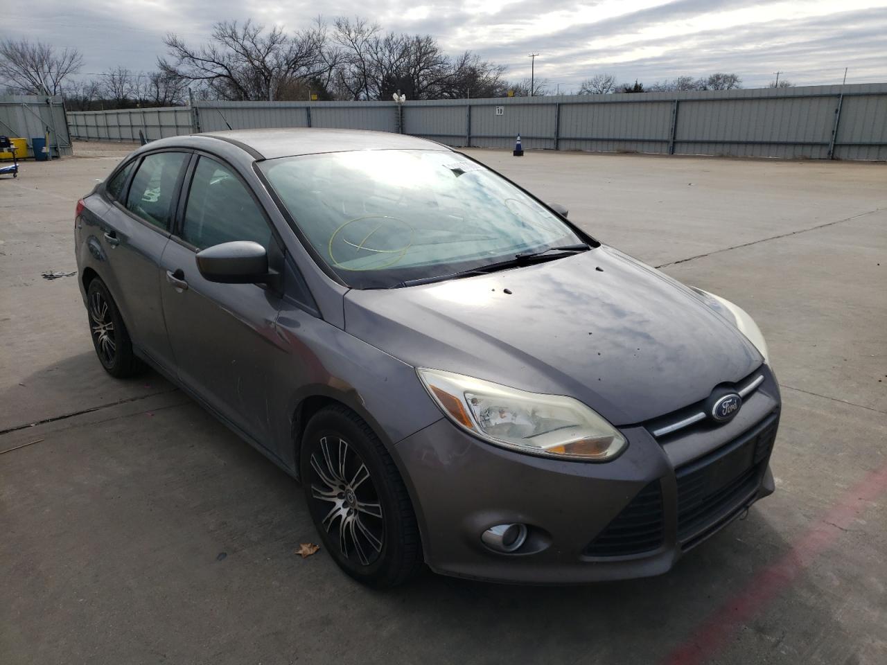 FORD FOCUS SE 2012 with VIN 1FAHP3F29CL141036 - Photo from auction