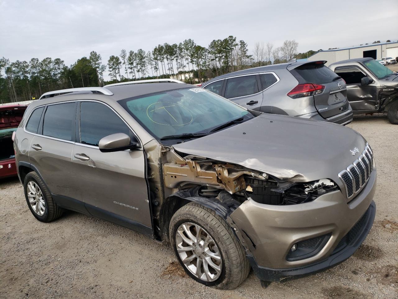 JEEP CHEROKEE L 2019 with VIN 1C4PJLCB5KD206372 - Photo from auction