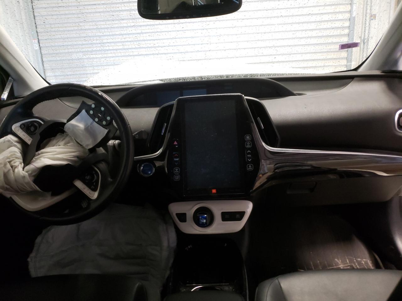Photo 9 from auction – 2018 TOYOTA PRIUS with VIN JTDKARFU2J3061094