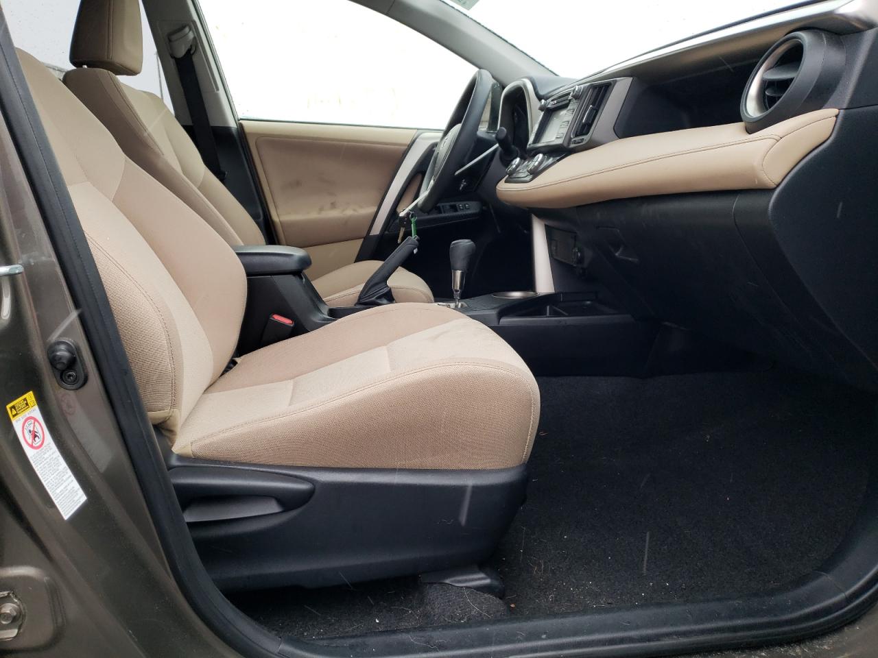 Photo 5 from auction – 2013 TOYOTA RAV4 XLE with VIN JTMRFREV9DD047038