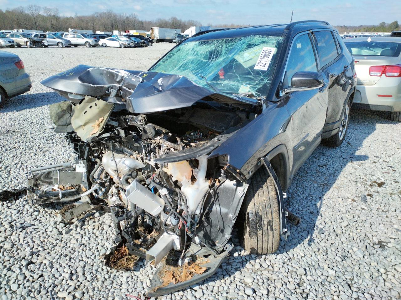 Photo 2 from auction – 2019 JEEP COMPASS LI with VIN 3C4NJCCB1KT749106