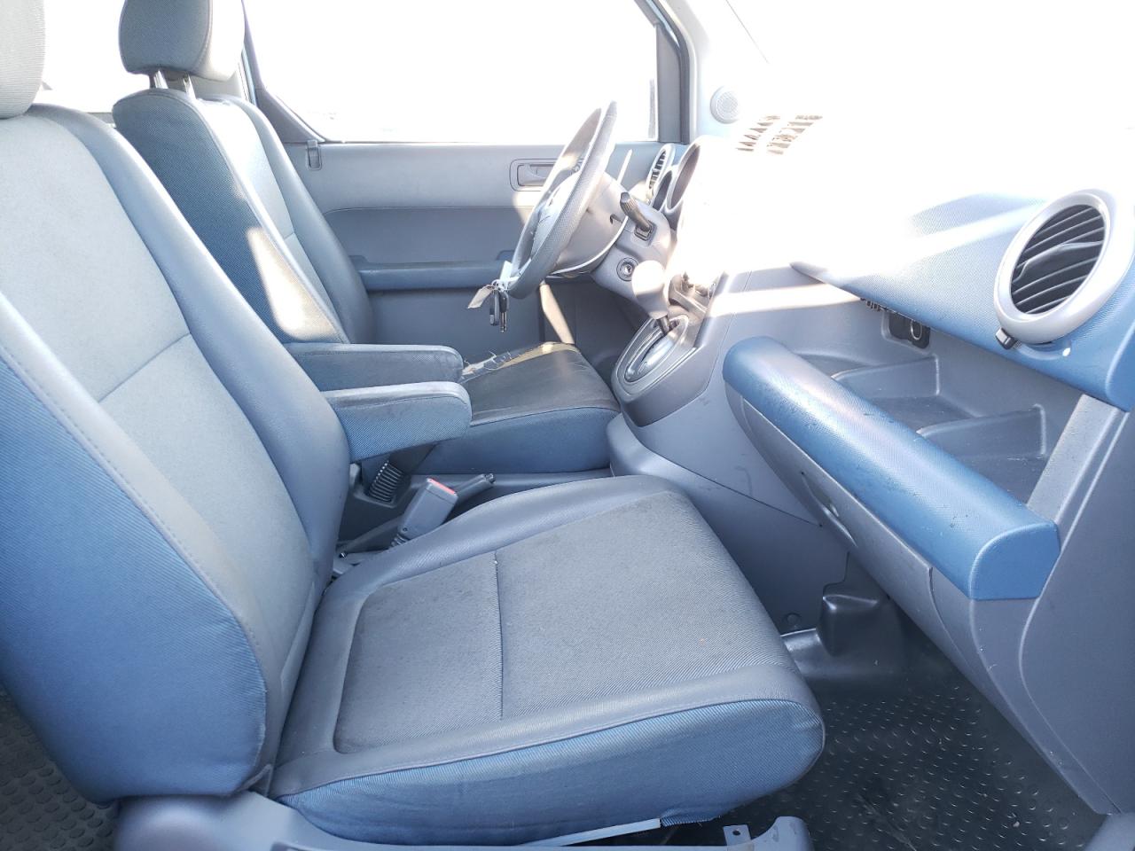 Photo 5 from auction – 2006 HONDA ELEMENT EX with VIN 5J6YH287X6L004387