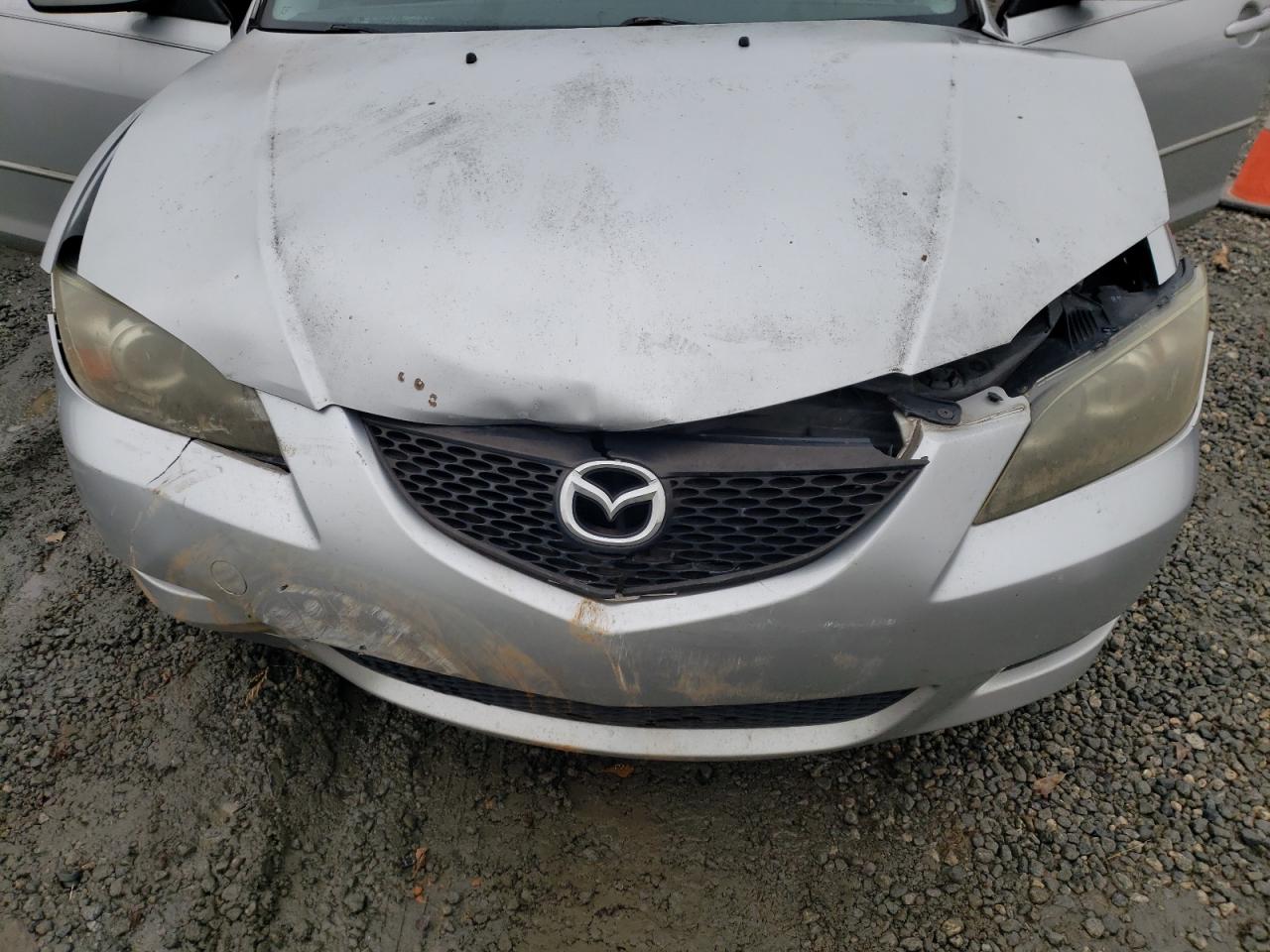 Photo 7 from auction – 2004 MAZDA 3 I with VIN JM1BK32FX41125237