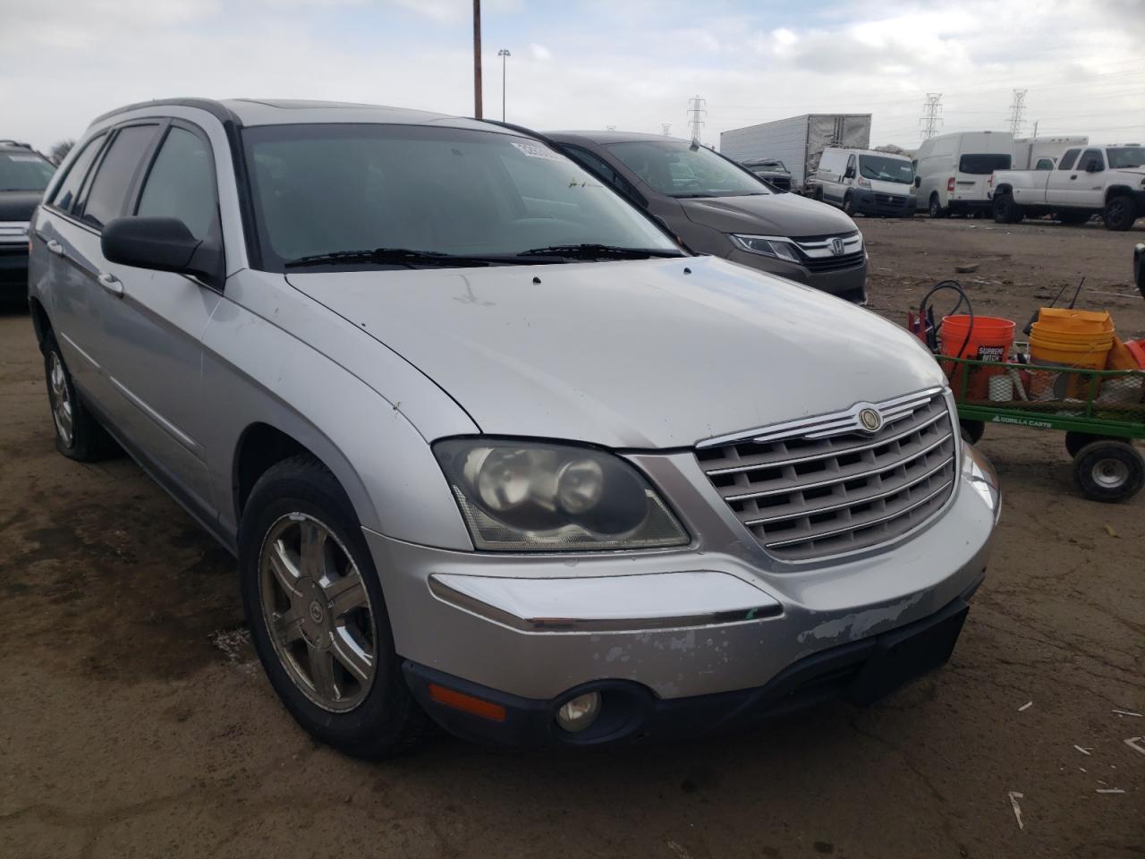 CHRYSLER PACIFICA 2004 with VIN 2C8GM68414R635977 - Photo from auction