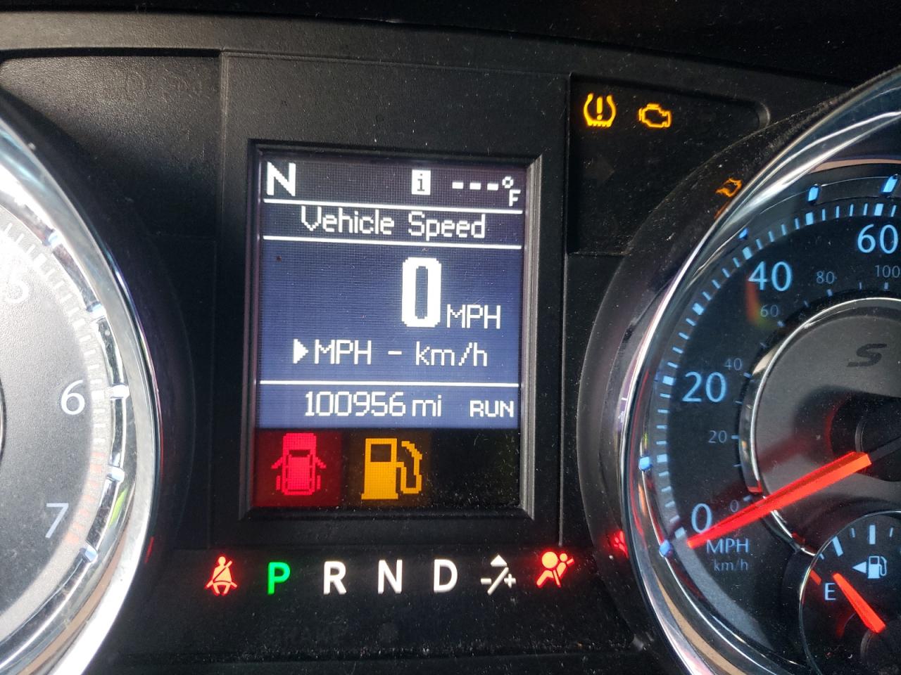 Photo 8 from auction – 2014 CHRYSLER TOWN & COU with VIN 2C4RC1HG3ER174602