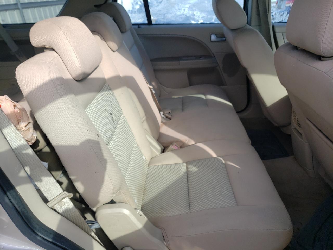 Photo 6 from auction – 2005 FORD FREESTYLE with VIN 1FMZK01185GA23271