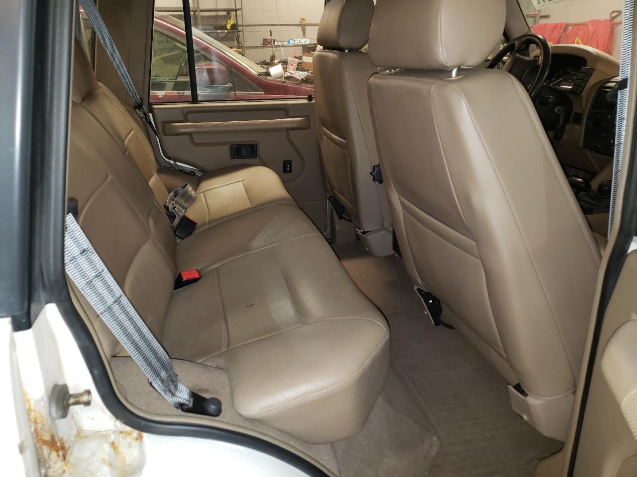 Photo 6 from auction – 1997 LAND ROVER DISCOVERY with VIN SALJY1240VA537674