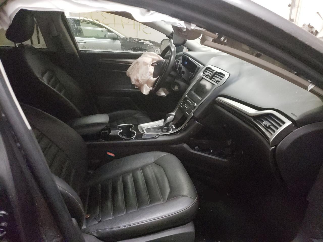 Photo 5 from auction – 2016 FORD FUSION SE with VIN 3FA6P0T99GR267511
