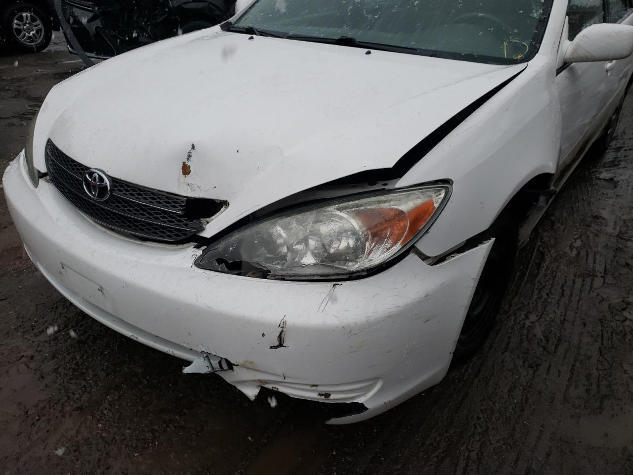 Photo 9 from auction – 2004 TOYOTA CAMRY LE with VIN 4T1BE32K44U358318