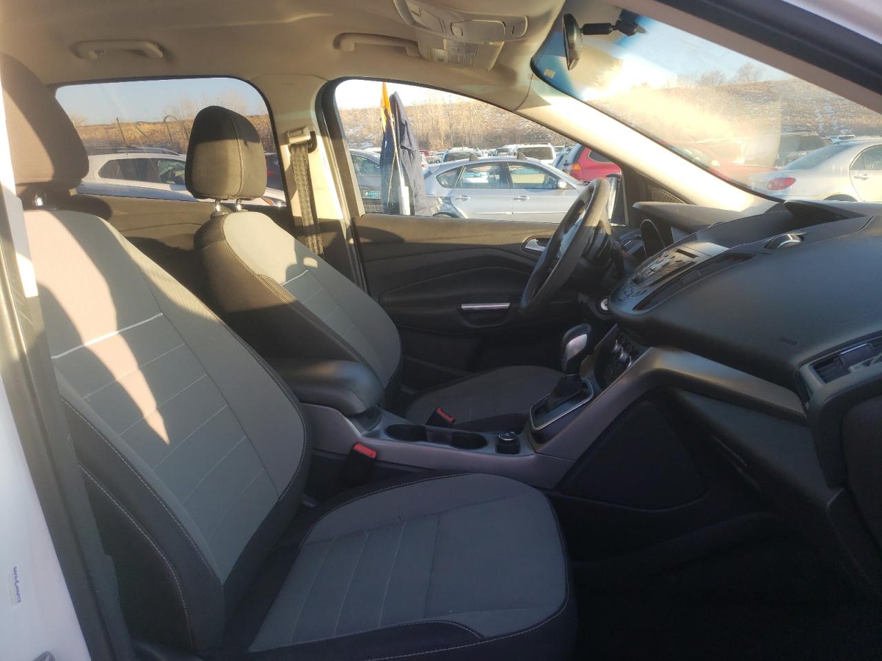 Photo 5 from auction – 2014 FORD ESCAPE SE with VIN 1FMCU9G90EUA07892