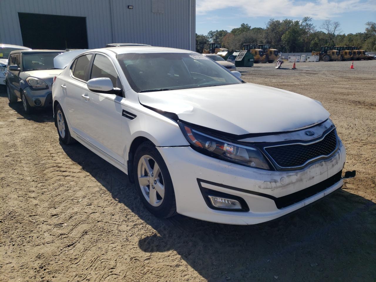 Фото 1 с аукциона – 2015 KIA OPTIMA LX с VIN KNAGM4A74F5556276