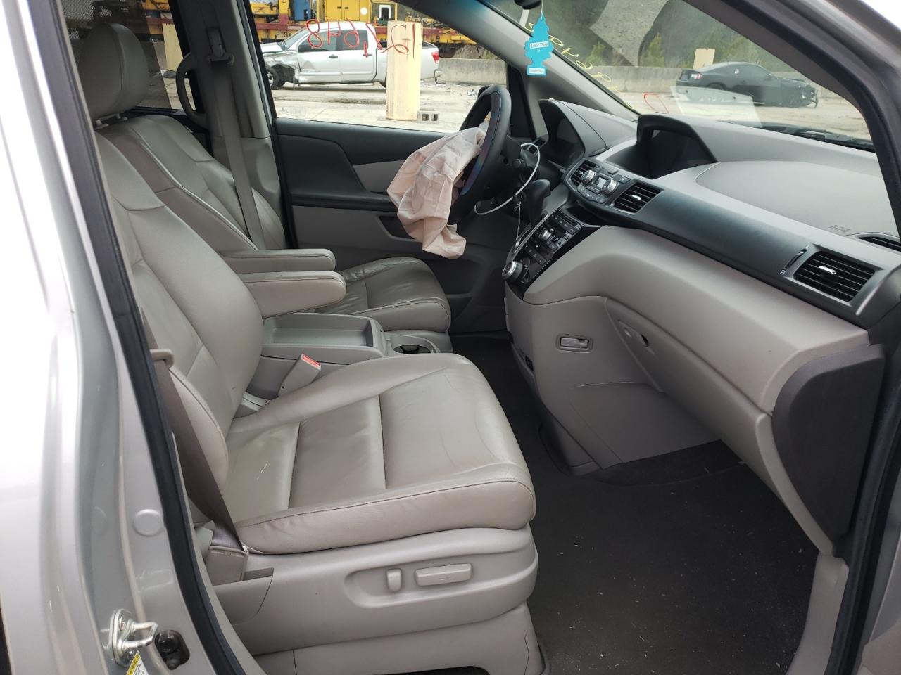 Photo 5 from auction – 2012 HONDA ODYSSEY EX with VIN 5FNRL5H65CB125909