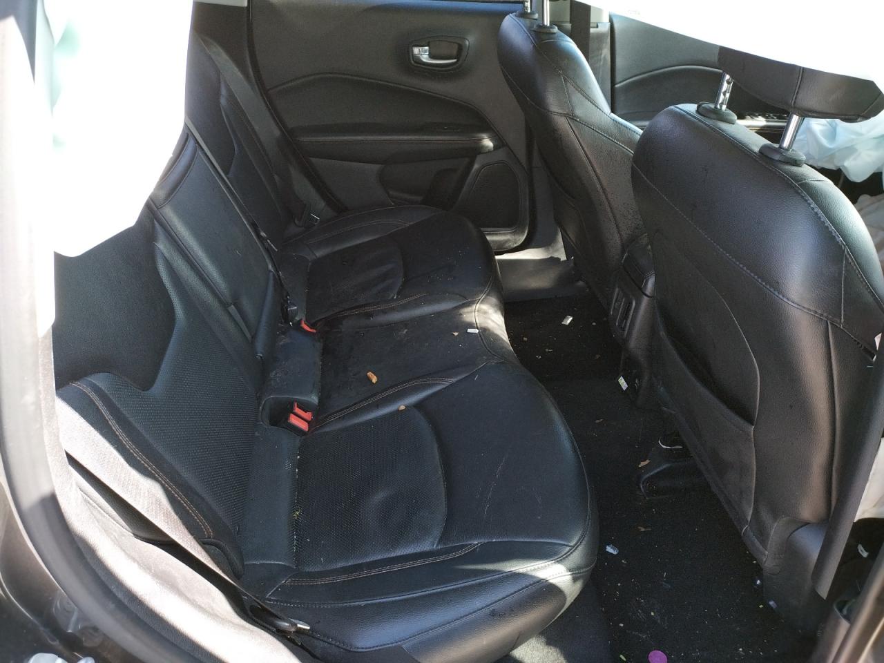 Photo 6 from auction – 2019 JEEP COMPASS LI with VIN 3C4NJCCB1KT749106