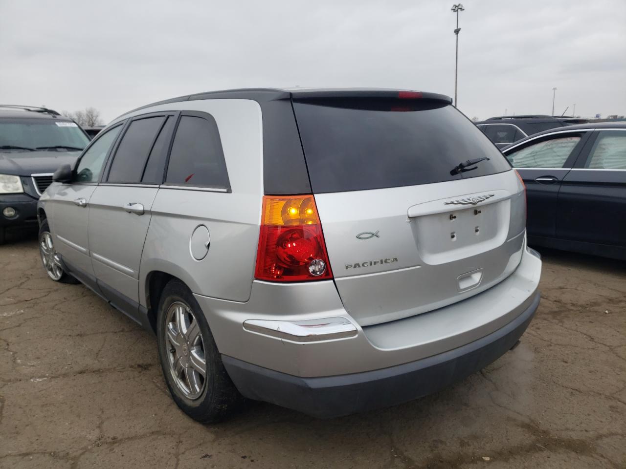 Photo 3 from auction – 2004 CHRYSLER PACIFICA with VIN 2C8GM68414R635977