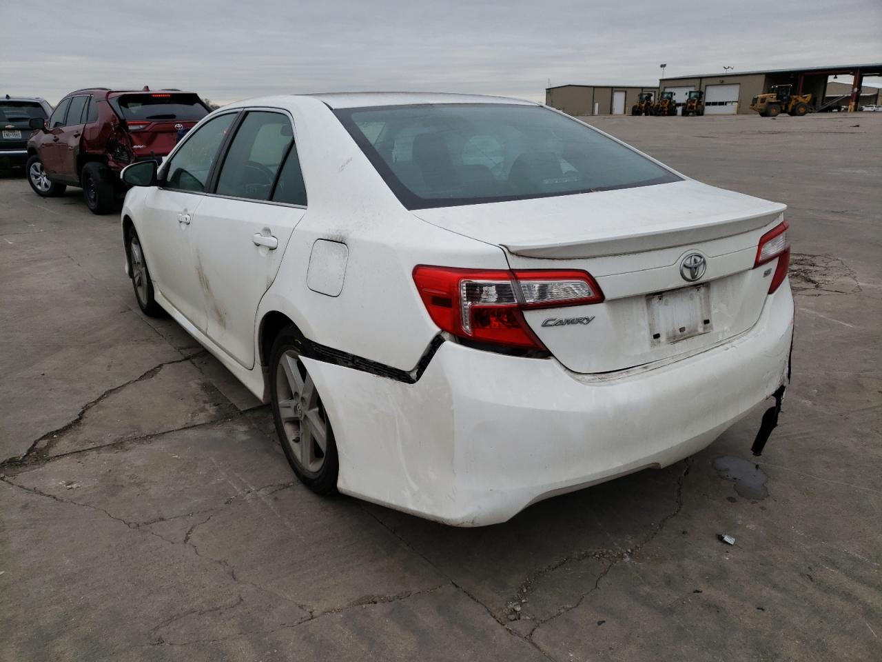 Photo 3 from auction – 2013 TOYOTA CAMRY L with VIN 4T1BF1FK3DU702488